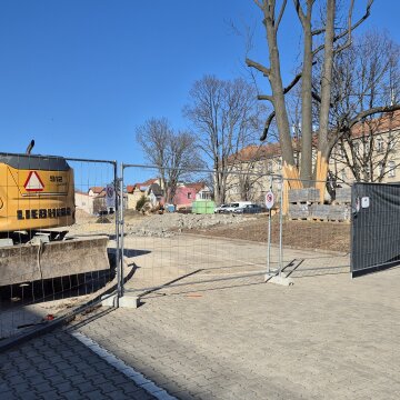 Upozornění na omezení v areálu Dětské nemocnice FN Brno